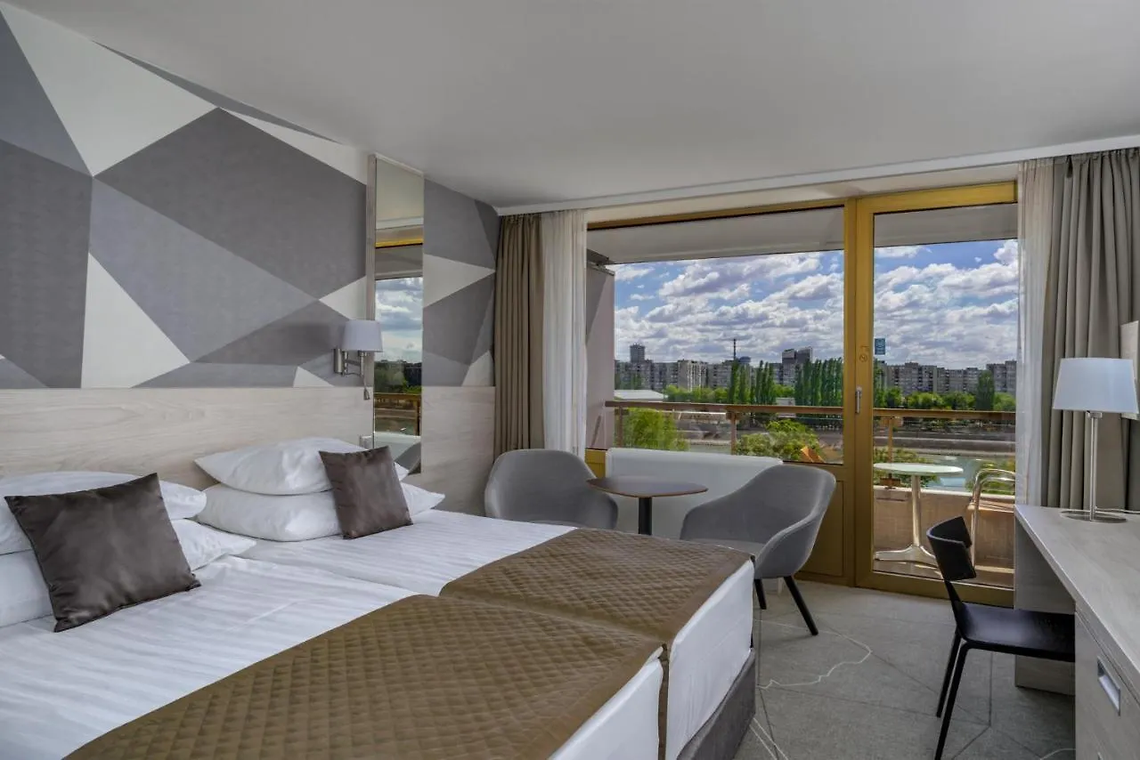 Ensana Thermal Margaret Island Budapest 4*,